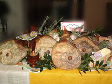 Carica l'immagine nel visualizzatore di Gallery, Prosciutto Montano Vigezzino